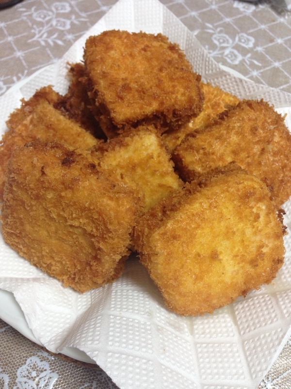 ベーコンチーズ入りはんぺんフライ レシピ 作り方 By 影山美咲 楽天レシピ