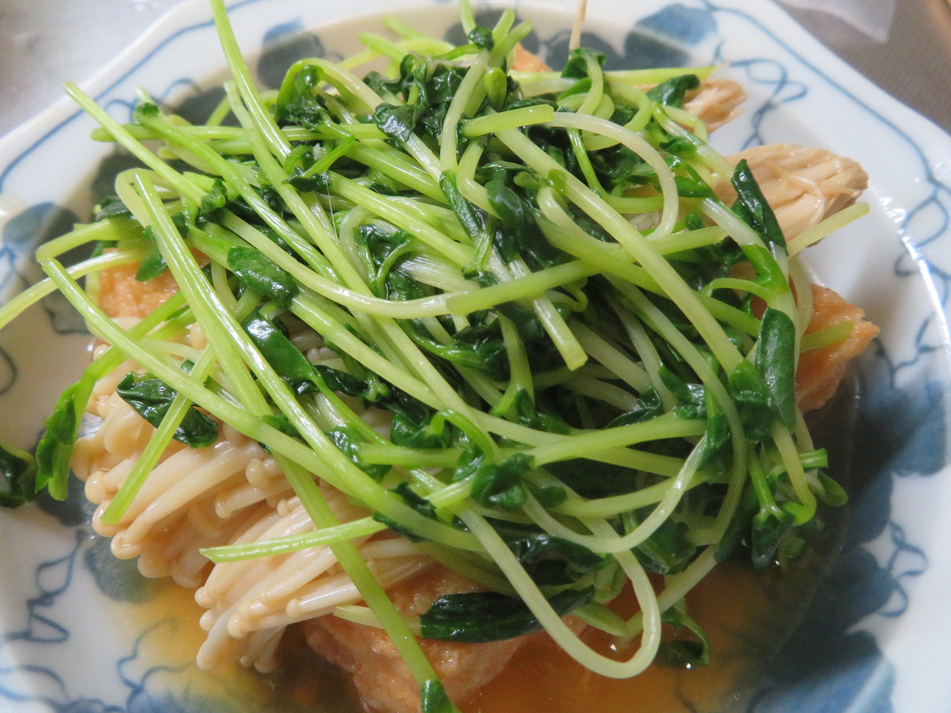 厚揚げと豆苗の簡単煮物