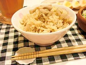 お鍋で炊く 鶏肉のシンプル炊き込みごはん レシピ 作り方 By Wanaka Tekapo 楽天レシピ お鍋で炊く 鶏肉のシンプル炊き込みごはん レシピ 作り方 By Wanaka Tekapo 楽天レシピ