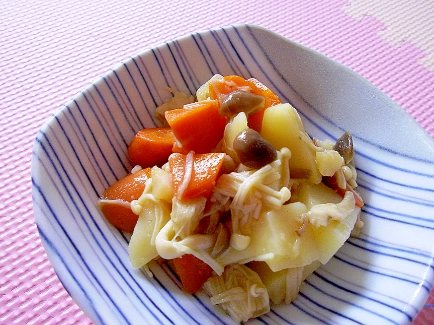 秋味♪レンジで簡単♪じゃがいもときのこの炒め煮