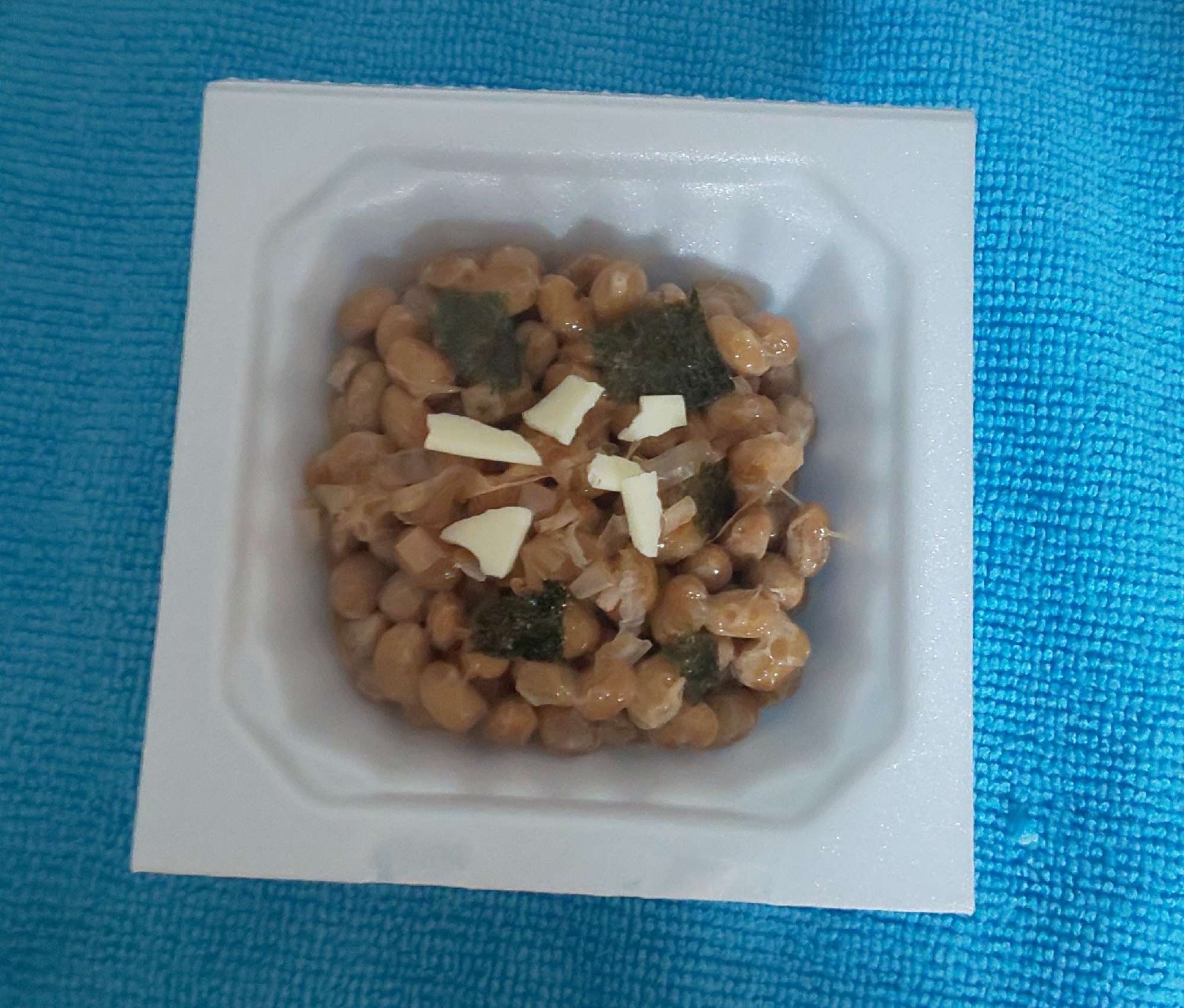 納豆に海苔とチーズを♪