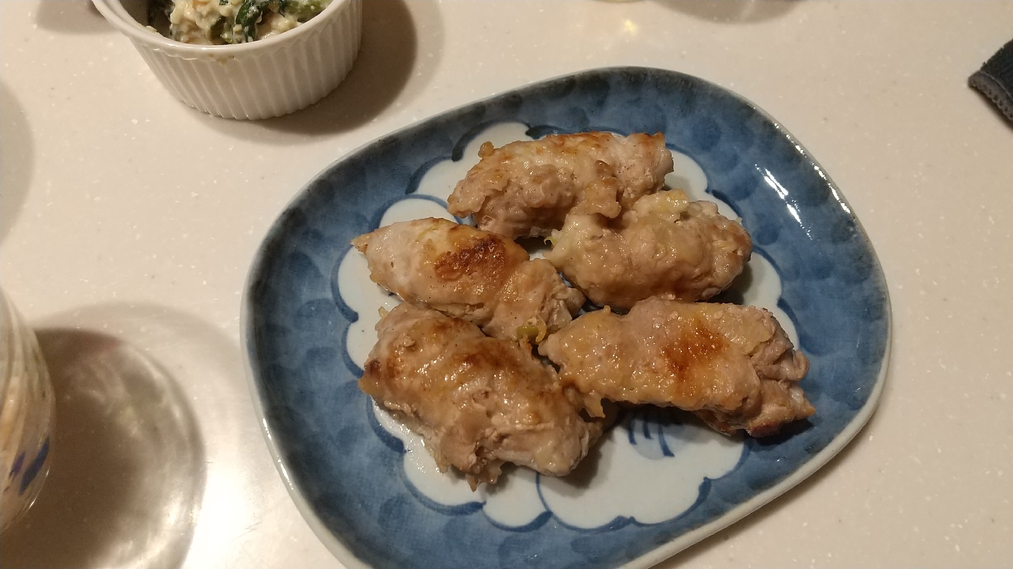 簡単❗️千切りキャベツ豚肉巻き