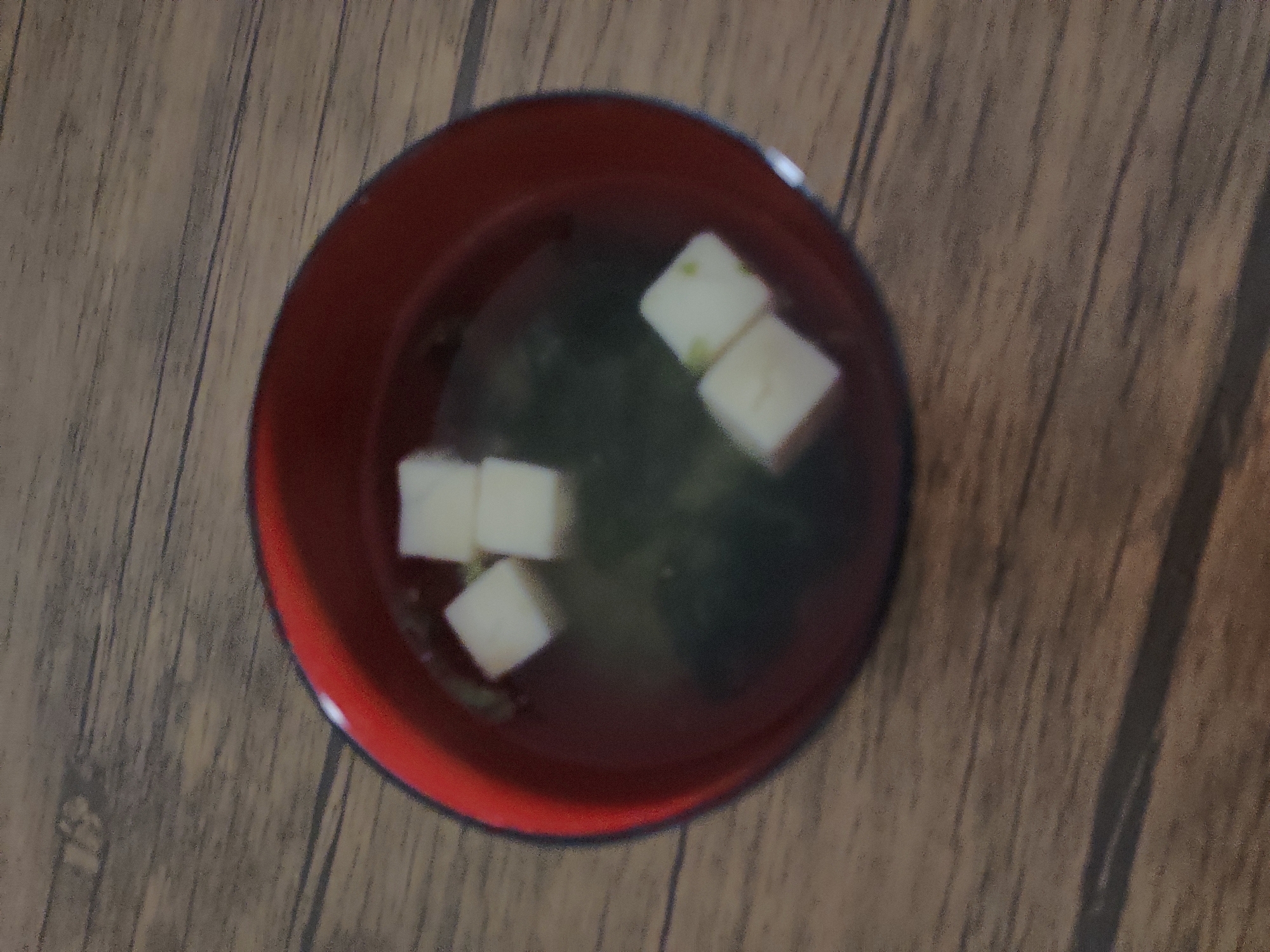 秋　さつまいもと豆腐の味噌汁