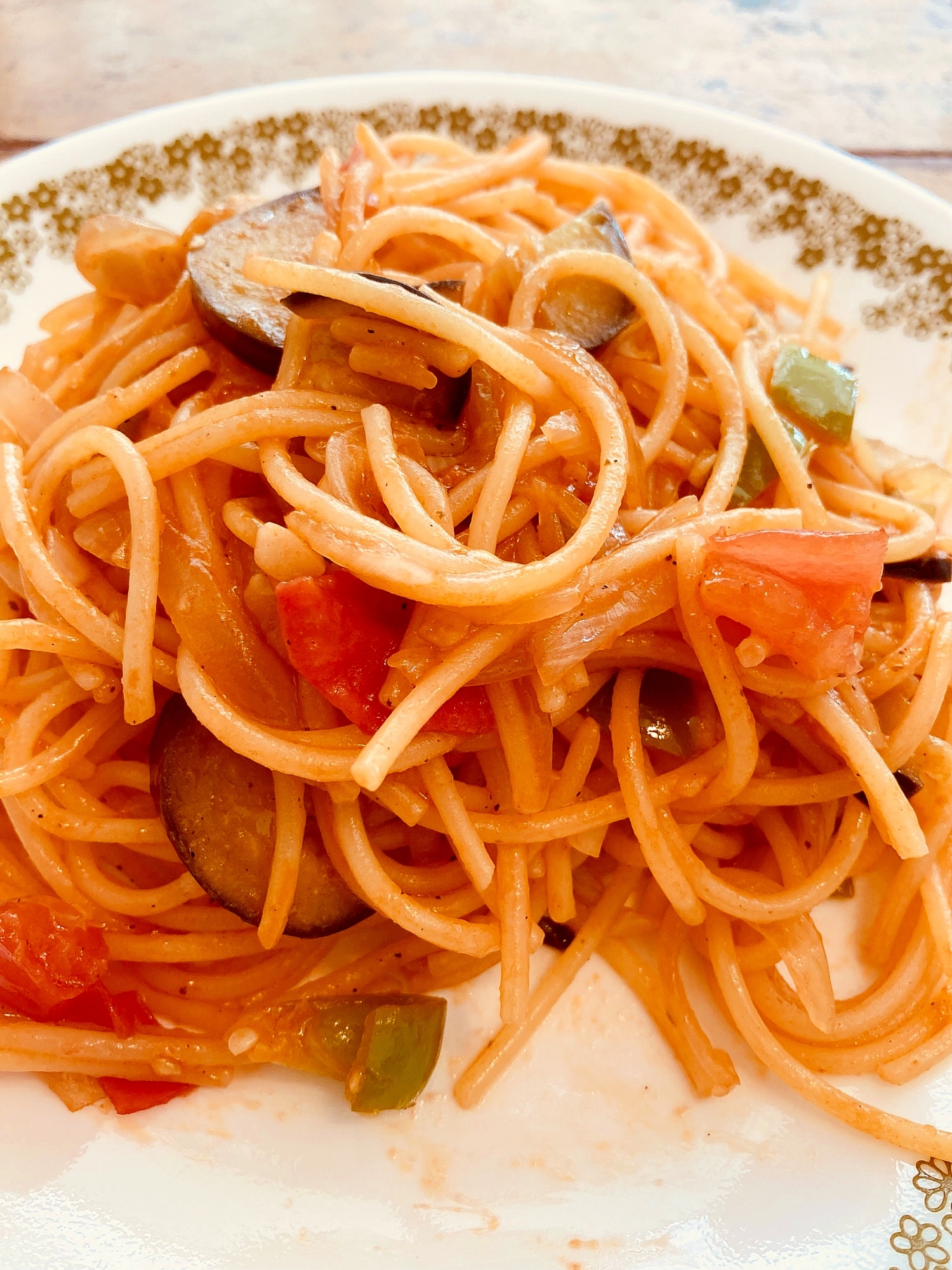 シニアの人も美味しく夏野菜のスパゲッティ