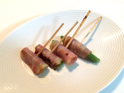 お弁当に!絹さやいんげんのベーコン巻