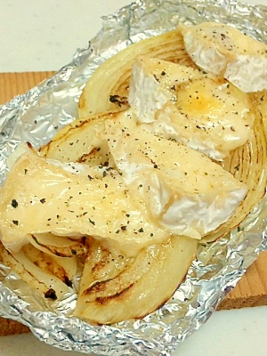 焼き玉ねぎのカマンベールチーズ焼き レシピ 作り方 By ゆみぽぽぽぽーん 楽天レシピ