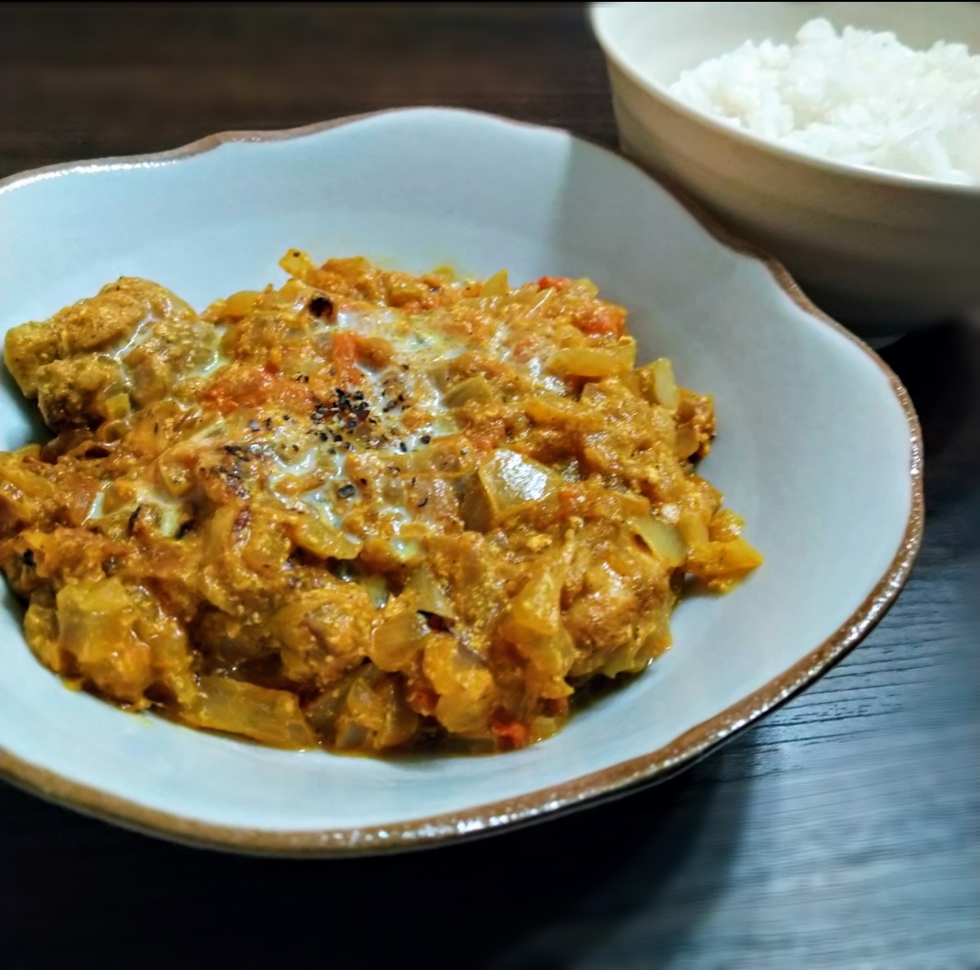 ヨーグルトでバターチキンカレー風