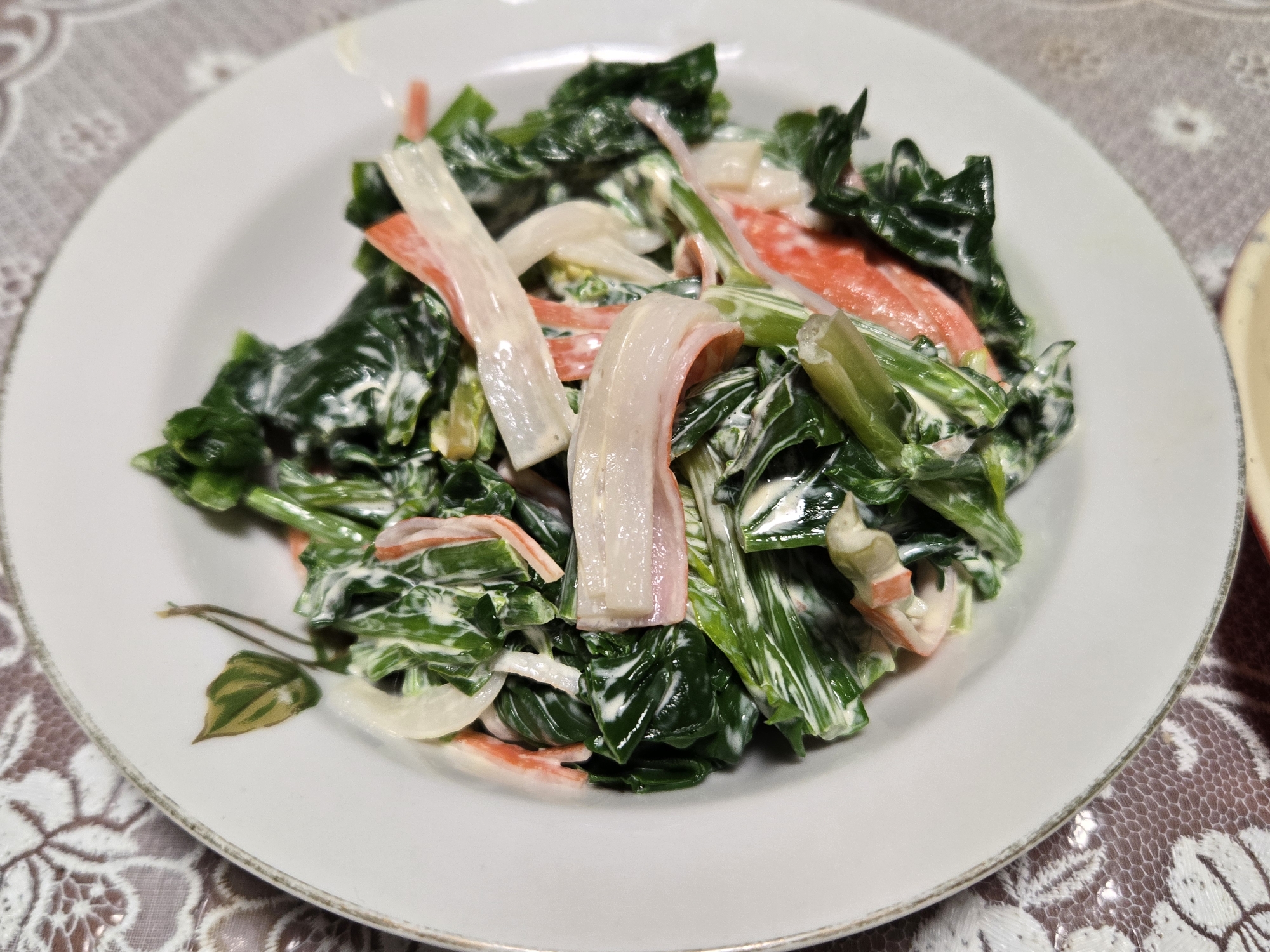 ほうれん草とカニカマのサラダ