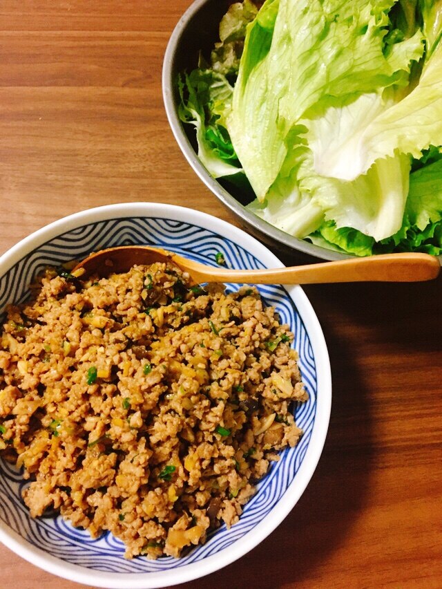 レタス大量消費！レタスの肉味噌包み レシピ・作り方 by KUROneco