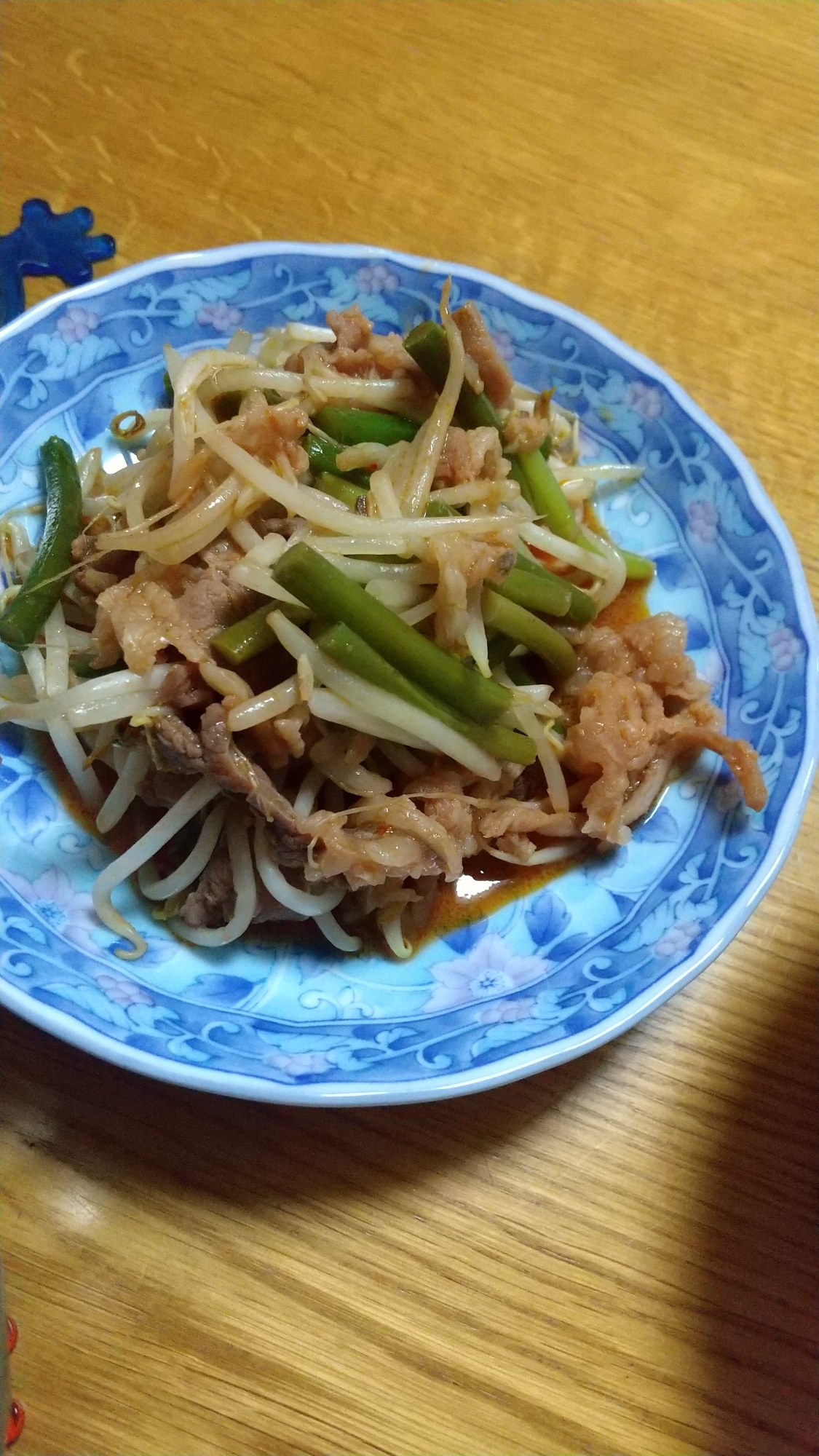 牛肉とにんにくの芽のスタミナ炒め