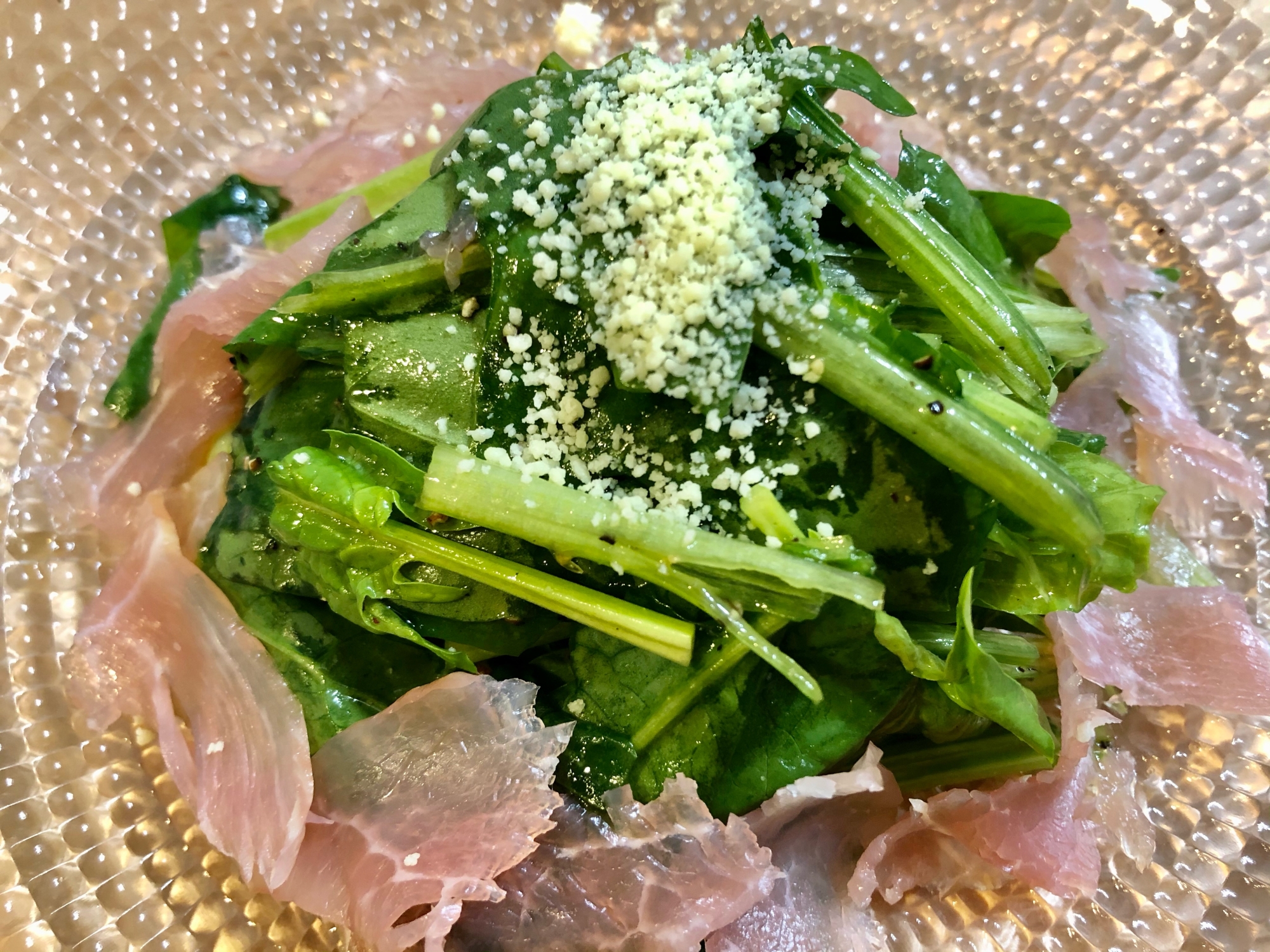 簡単副菜♫生ほうれん草と生ハムのサッパリサラダ