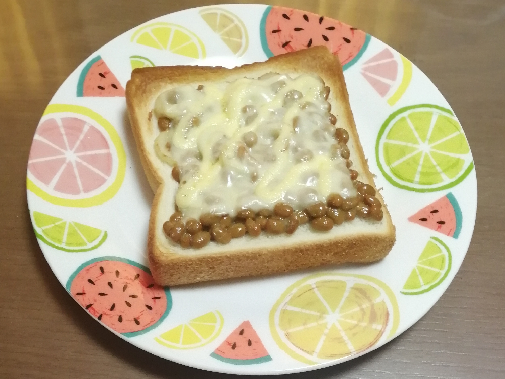 いりこ風味ごまちく納豆トースト