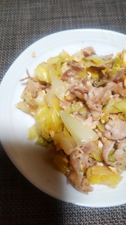 キャベツと豚肉のポン酢醤油炒め