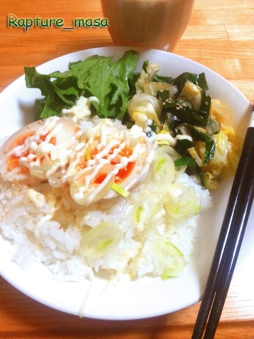 煮卵丼＆にらキャベツプレート