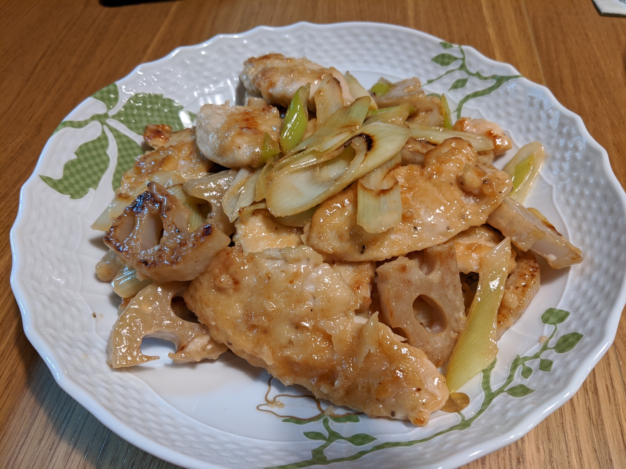 鶏むね肉とれんこんのマヨポン炒め。簡単夕飯☆