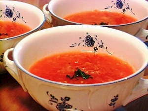 旨味たっぷりトマトのスープ