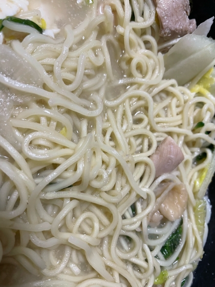 【創味シャンタンDX】長崎ちゃんぽん風ラーメン鍋