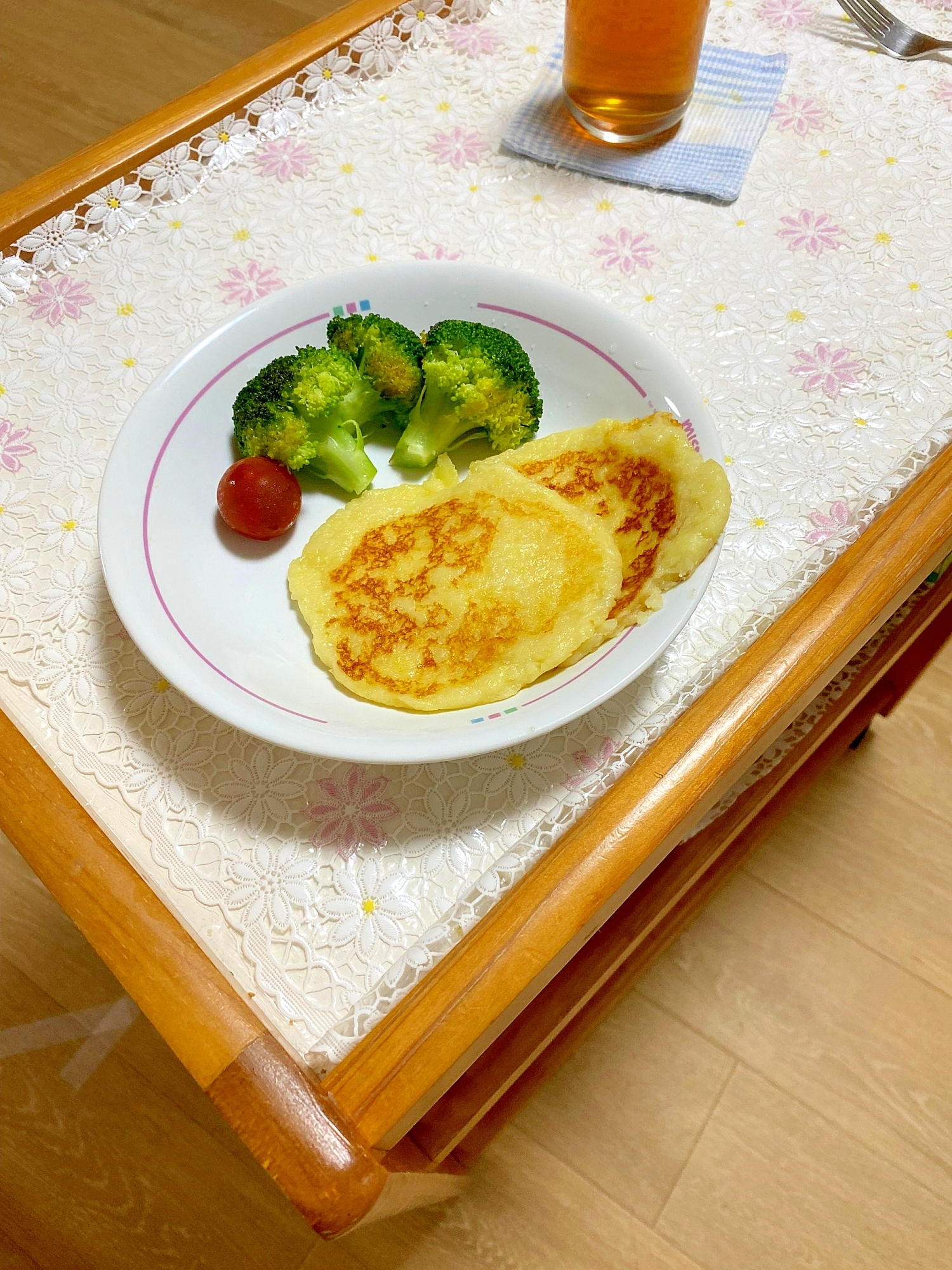 朝食に、チーズ風味のポテトパンケーキ