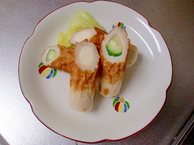 詰めて焼くだけの簡単ちくわキュウリとちくわチーズ レシピ 作り方 By ピョケィ 楽天レシピ