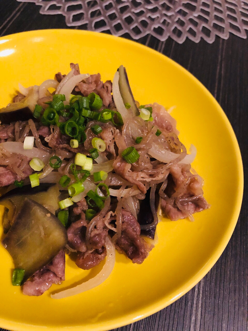 牛肉と茄子、糸こんにゃくの焼肉炒め