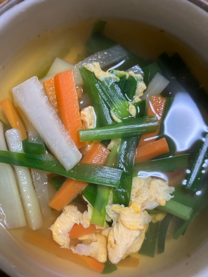 大根にんじんニラの卵スープ