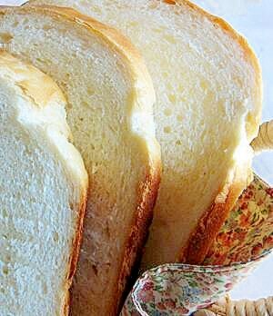 ふるさと納税 「ミルクうし君図柄食パン」動画レッスン（食材・動画レシピ付き） 大阪府河内長野市 いつもの食パンを楽しみ尽くす！ 厳選60レシピで食パンマスターに