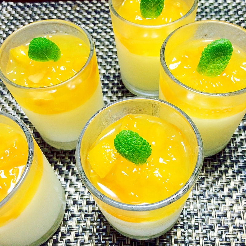 夏にぴったりびわゼリー入り杏仁豆腐 レシピ 作り方 By Polaris36 楽天レシピ