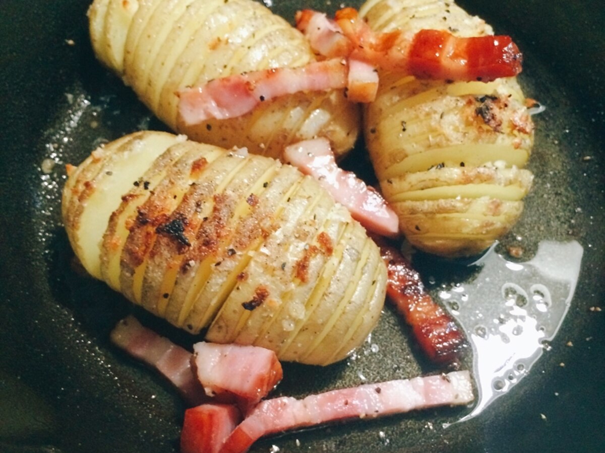 スキレットでハッセルバックポテト レシピ 作り方 By 管理栄養士きゃさりん 楽天レシピ スキレットでハッセルバックポテト レシピ 作り方 By 管理栄養士きゃさりん 楽天レシピ