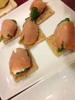 スモークサーモンとクリームチーズのアペタイザー レシピ 作り方 By Masya0928 楽天レシピ