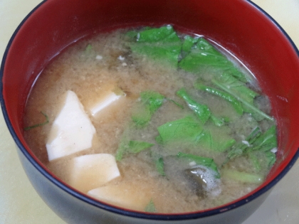 大根菜と豆腐のお味噌汁。