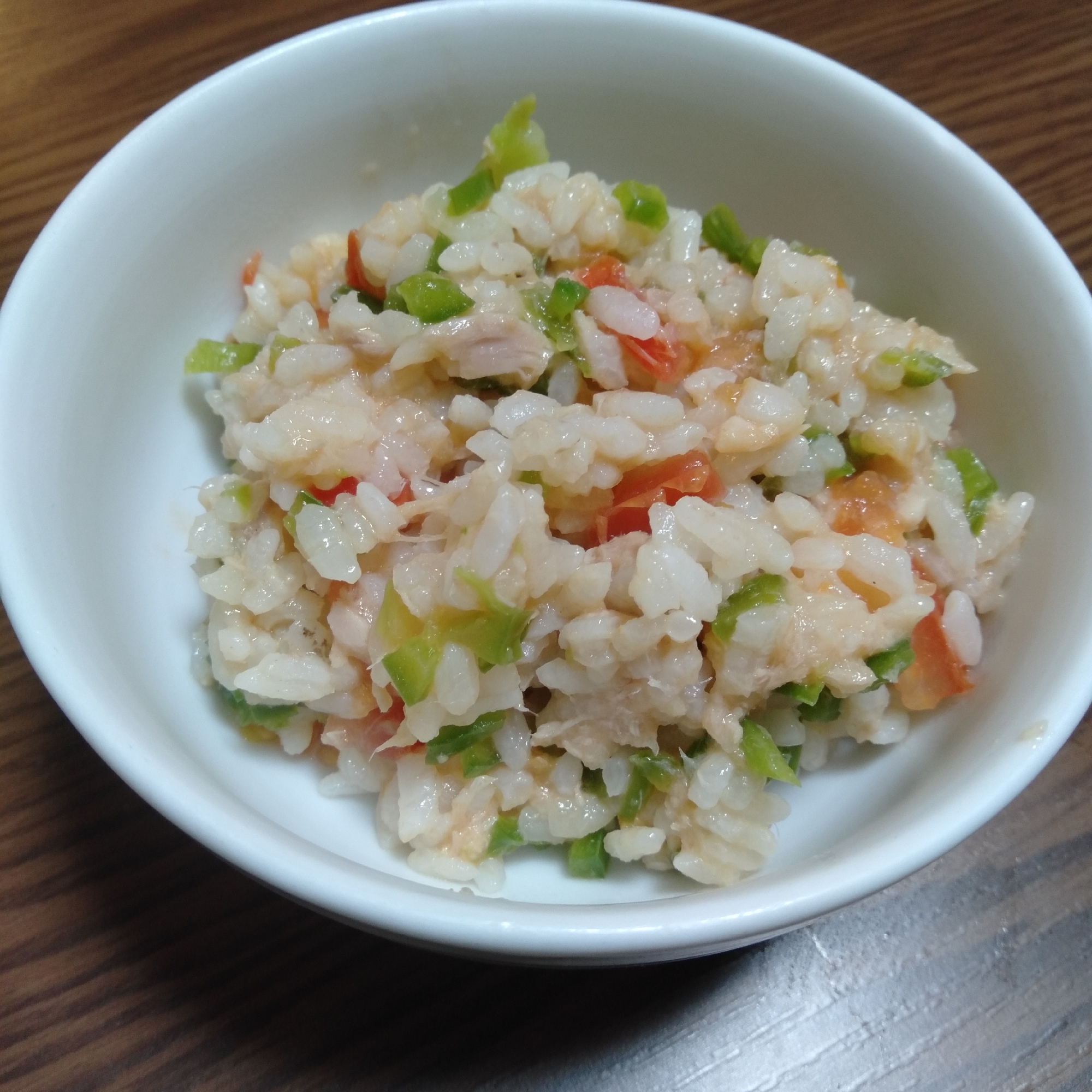 離乳食完了期 トマトツナピーマンの彩りごはん レシピ 作り方 By ズボラレシピのかねつぐ 楽天レシピ