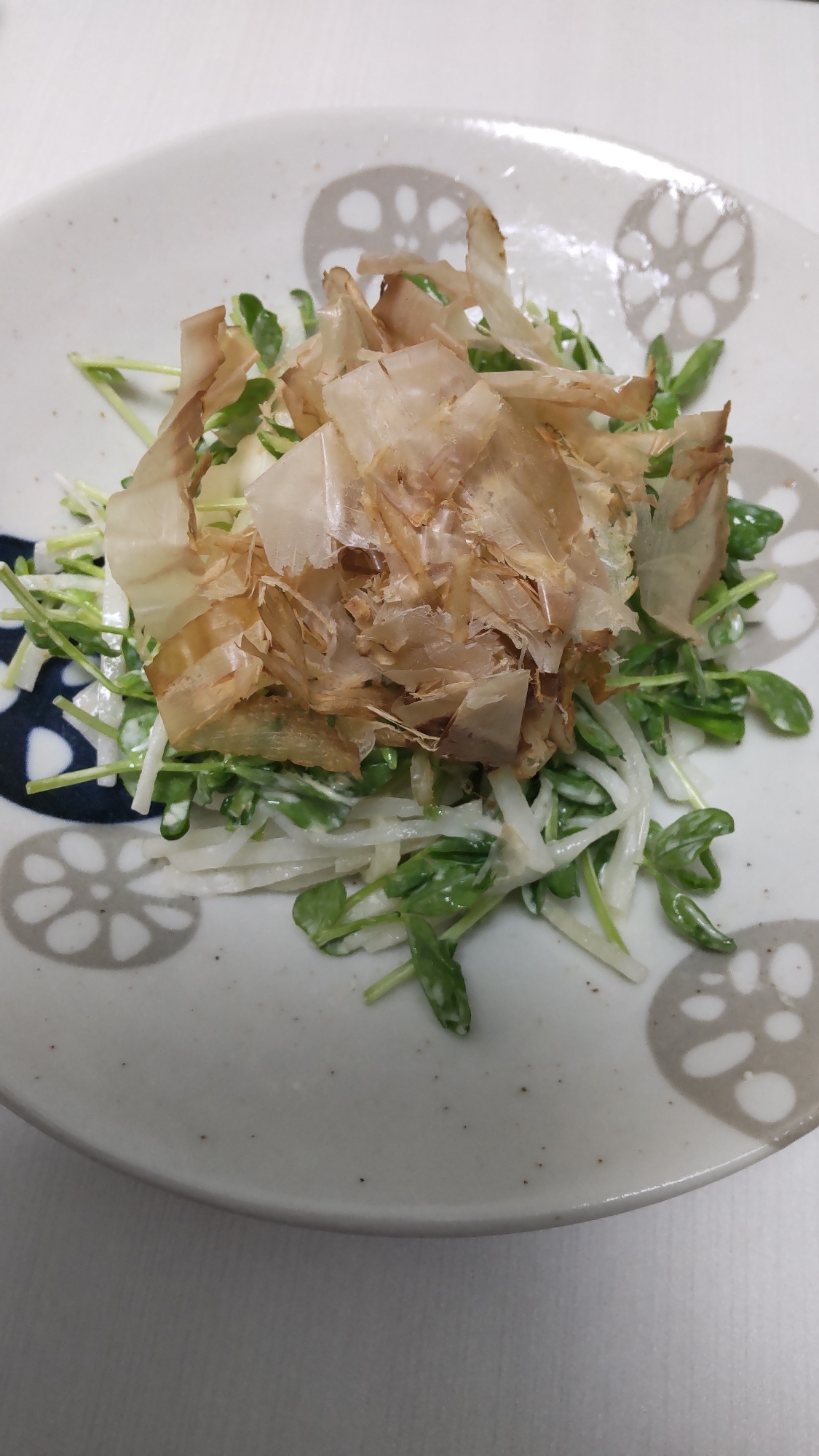 大根と豆苗のサラダ☆