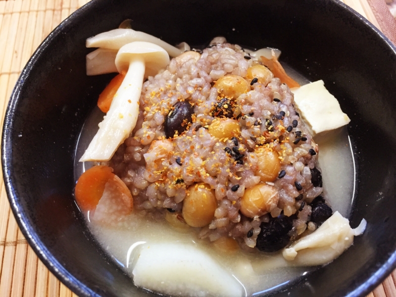 リメイク！豆ごはん焼きおにぎり 味噌汁がけ