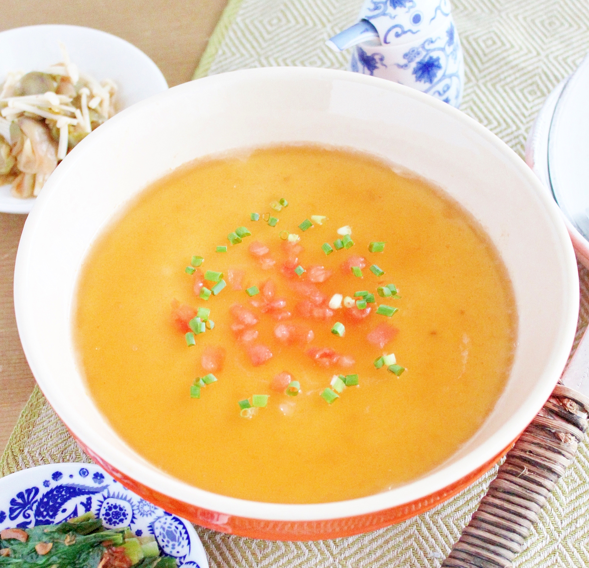 トマト入り中華茶碗蒸し