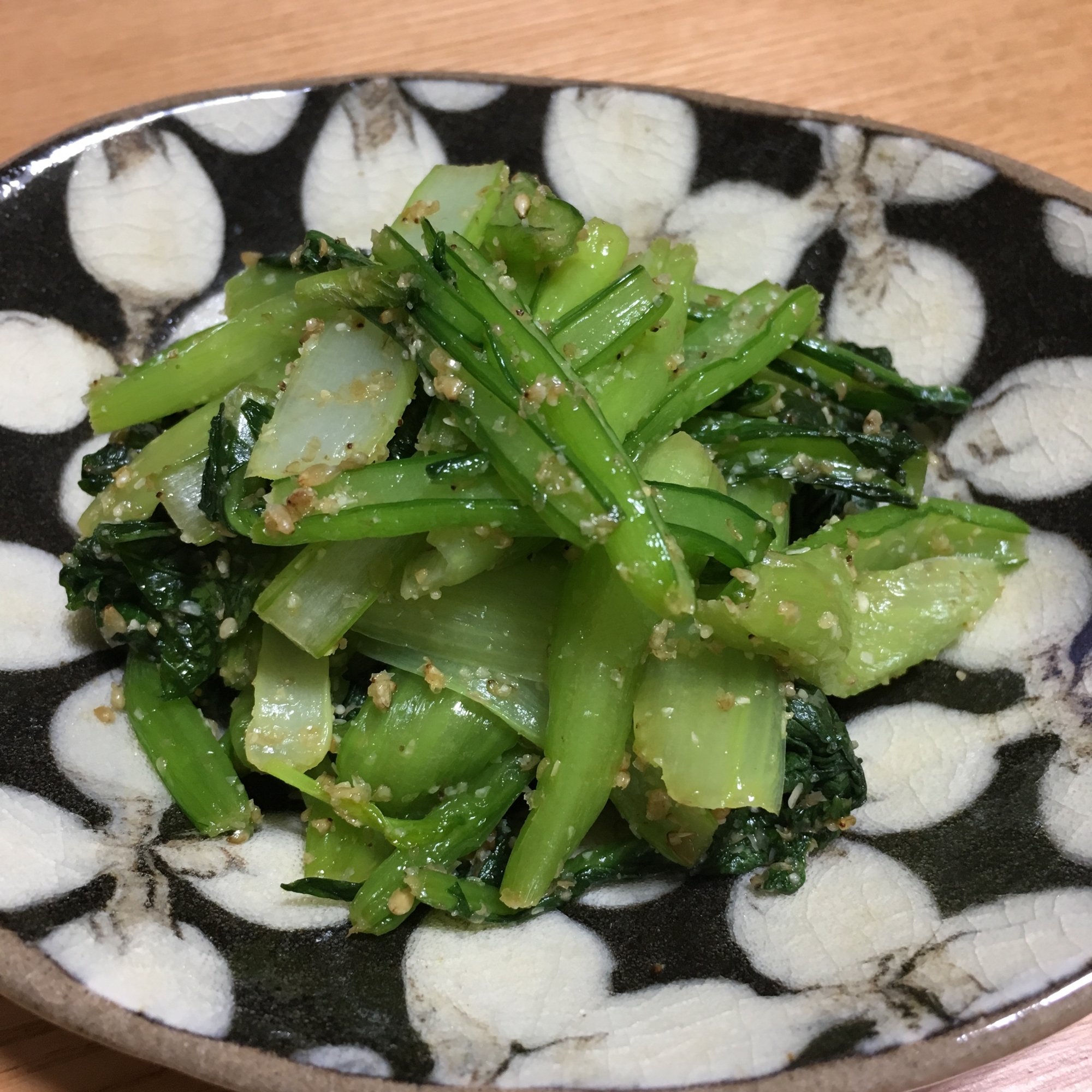 簡単副菜!小松菜のナムル【ビビンバの具材にも】