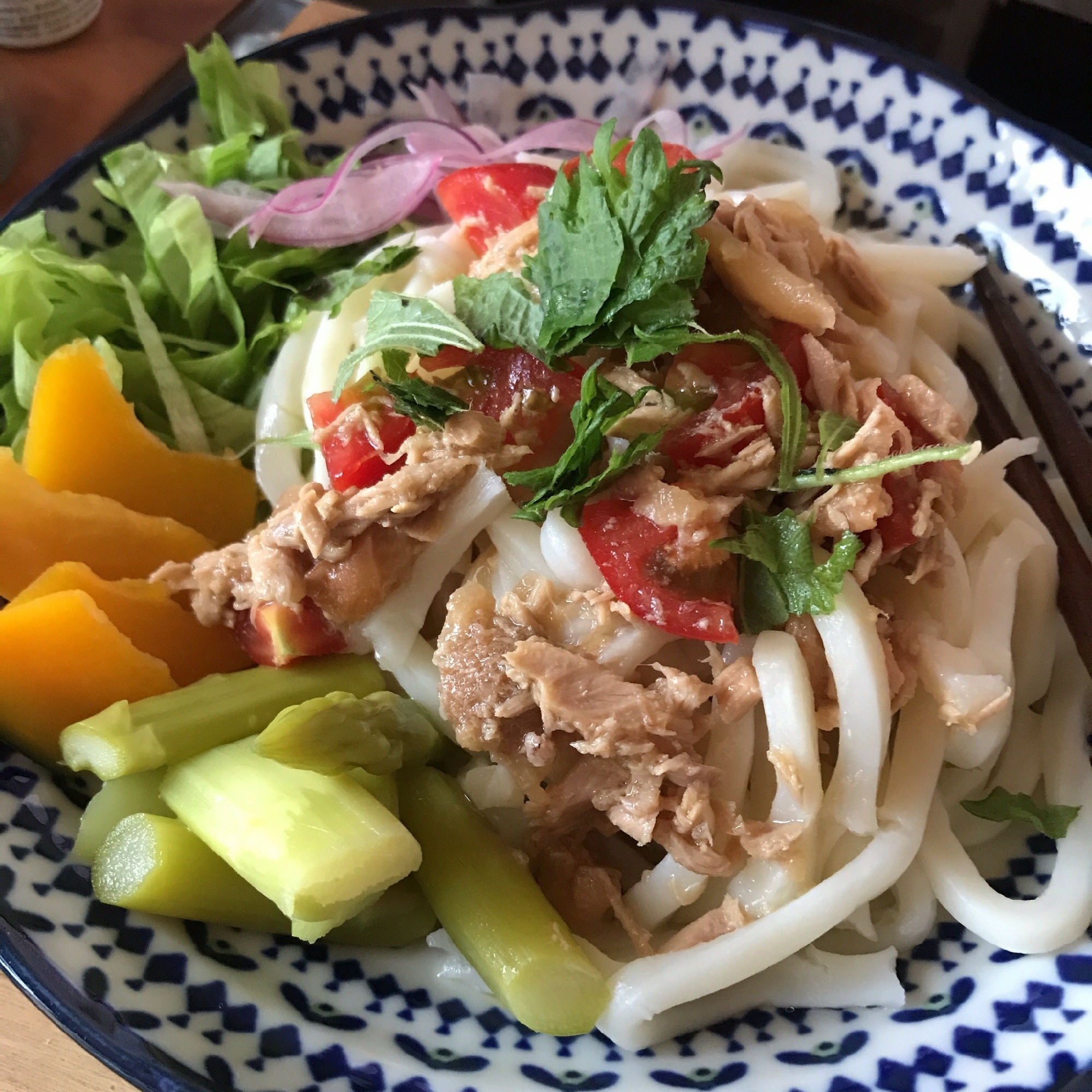 野菜と鯖缶のうどん