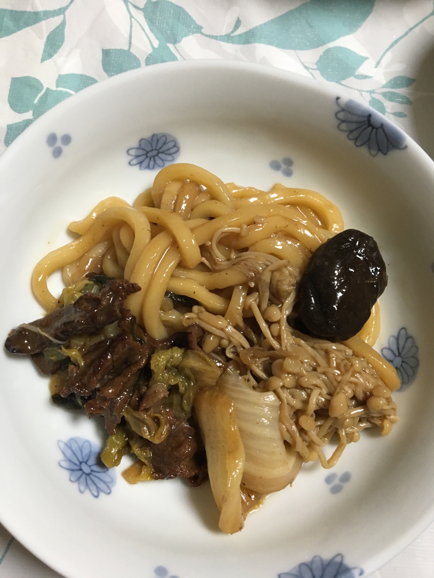 甘辛に☆細うどんと牛肉炒め煮╰(*´︶`*)╯♡