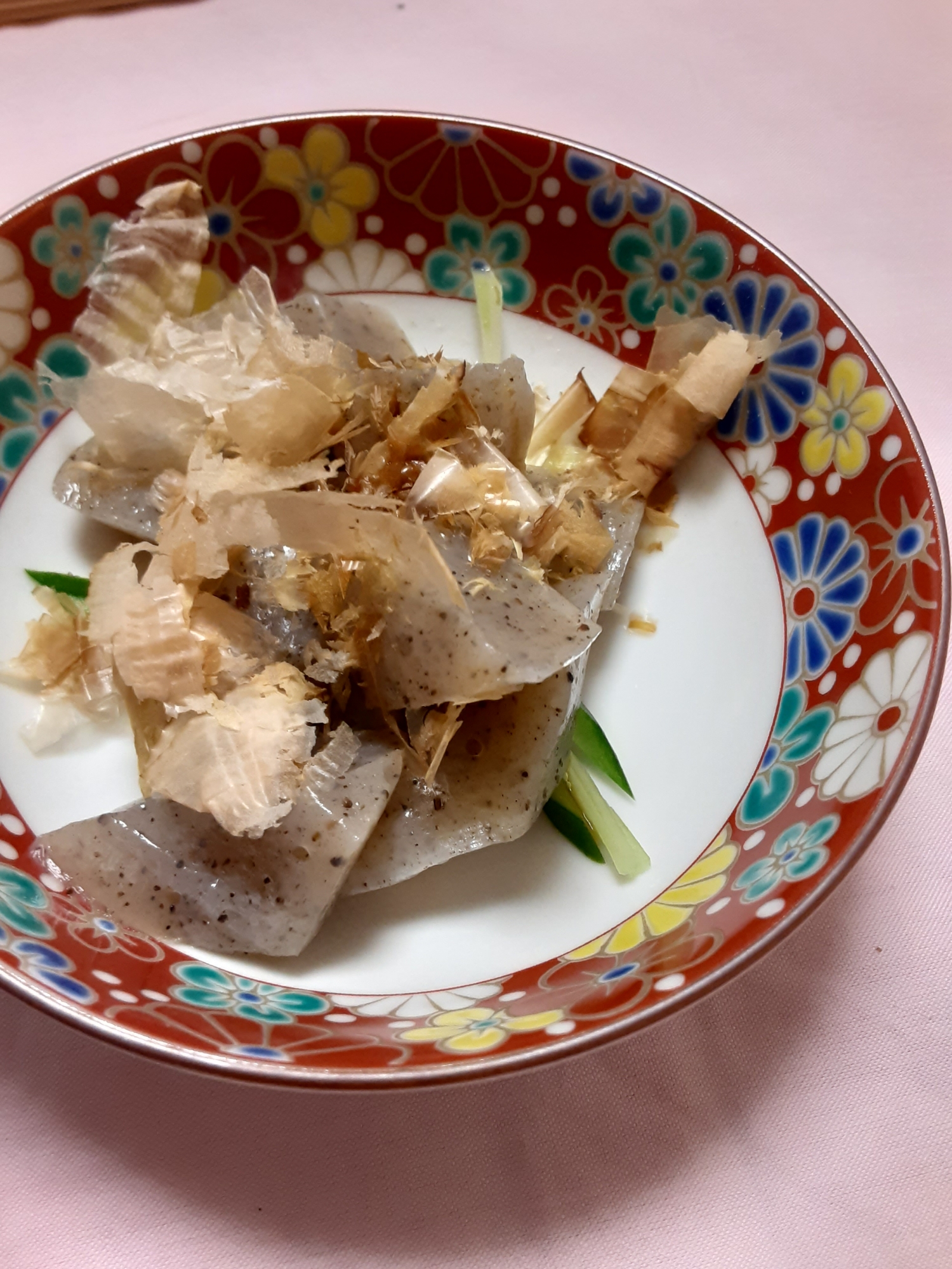 こんにゃくと胡瓜の鰹節和え