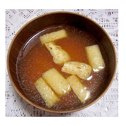 油揚げの味噌汁（鰹だし）