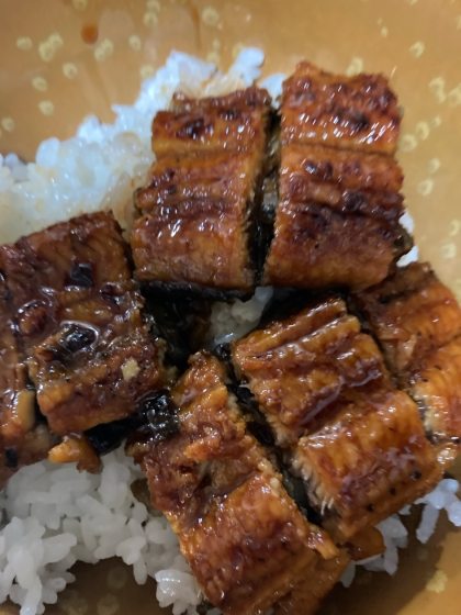 オリーブ鰻丼