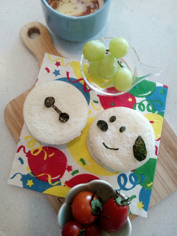 デコサンドイッチ 簡単 お弁当にも スヌーピーなど レシピ 作り方 By Kotatomiumam 楽天レシピ デコサンドイッチ 簡単 お弁当にも スヌーピーなど レシピ 作り方 By Kotatomiumam 楽天レシピ