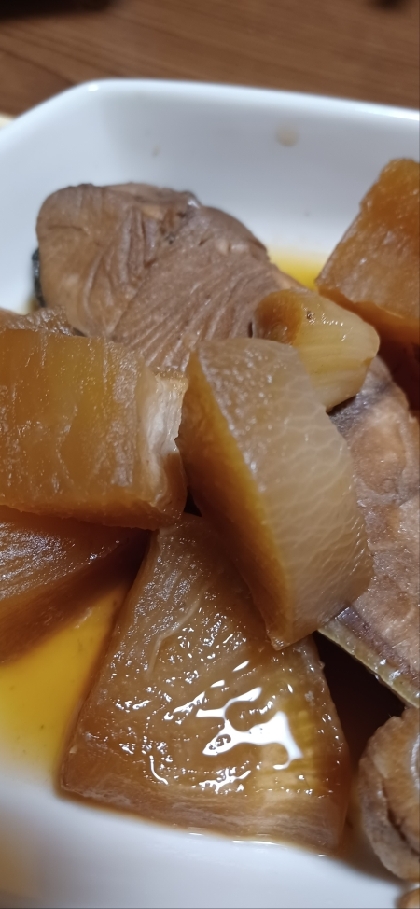 オイスターソースで♡ちょっぴり中華風♡ぶり大根