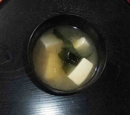 乾燥ワカメの味噌汁