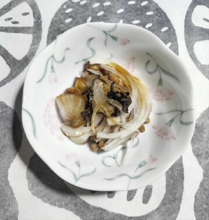 ねぎ×新玉ねぎ♪塩昆布納豆
