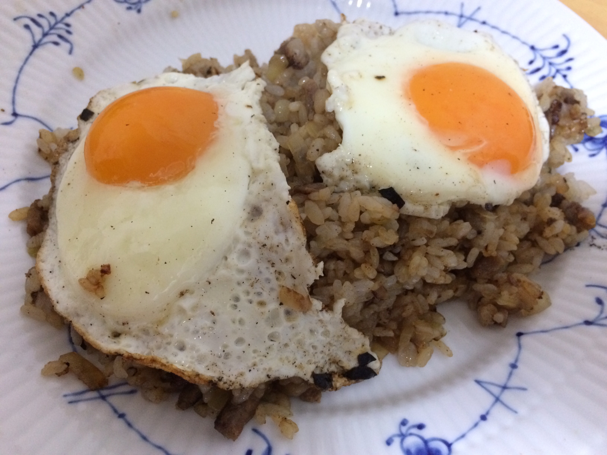 ステーキの脂身を活用！がっつりチャーハン！