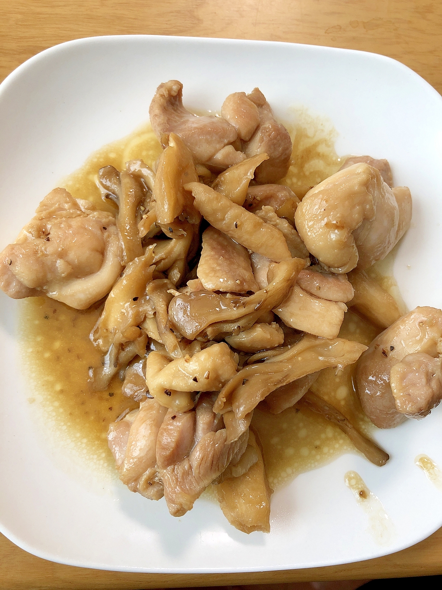 舞茸と鶏肉のバタポン炒め