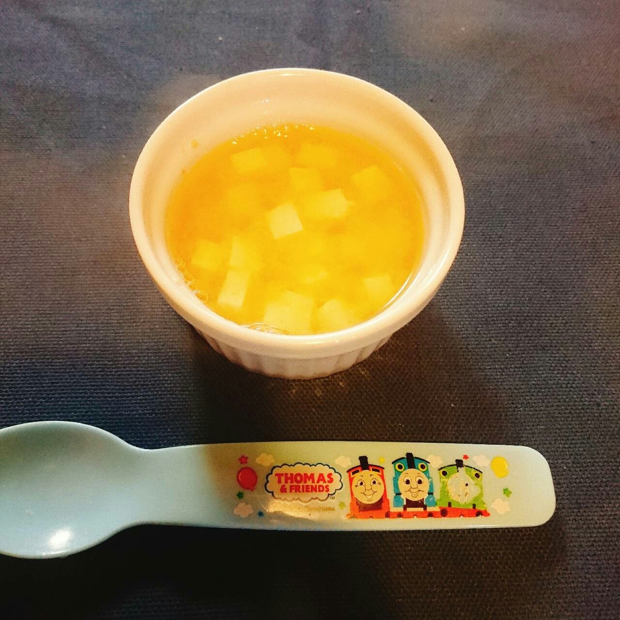 離乳食後期　豆腐のお味噌汁