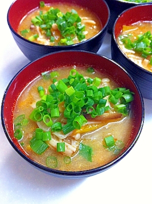 野菜たっぷり☆とろけるピリ辛スープ