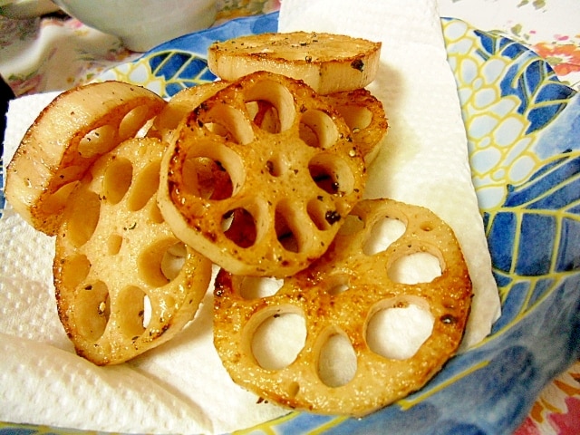 カリホコッうまーい れんこんのオリーブオイル焼き レシピ・作り方 by
