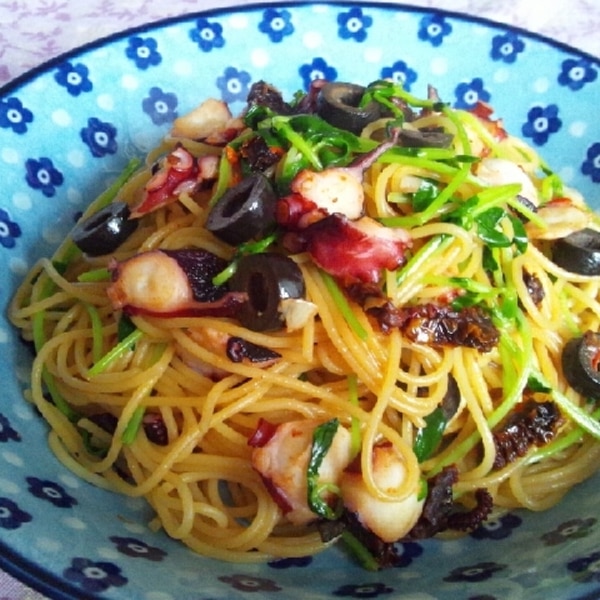 素材の旨味引き立つ 蛸とドライトマトのパスタ レシピ 作り方 By ごまるっち 楽天レシピ 素材の旨味引き立つ 蛸とドライトマトのパスタ レシピ 作り方 By ごまるっち 楽天レシピ